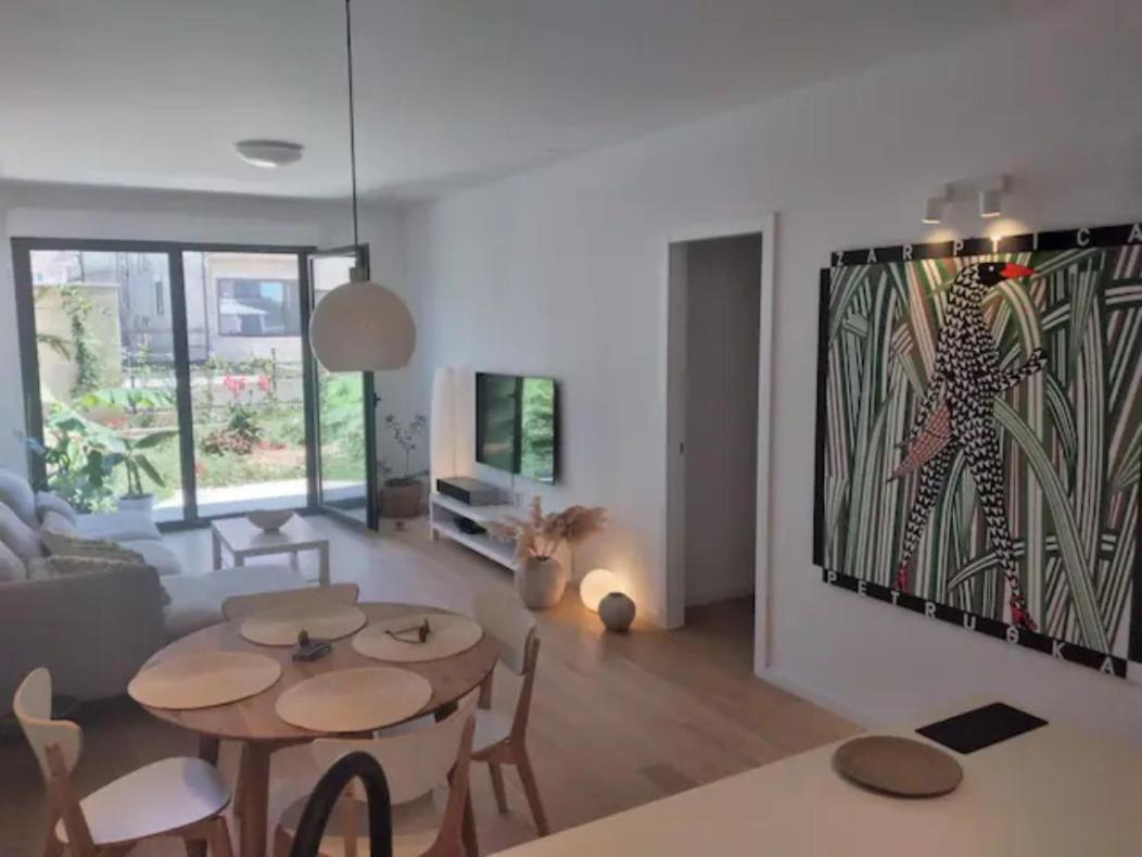 Apartment With Private Pool Split Exteriör bild
